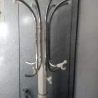 چوب لباسی ایستاده