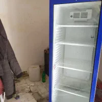 یخچال ایستاده نوشابه ای