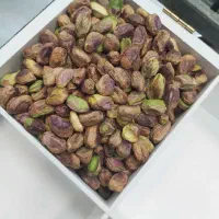 مغز پسته کله قوچی درشت (مناسب قنادی و بستنی)