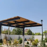 نگهبان خانه باغ