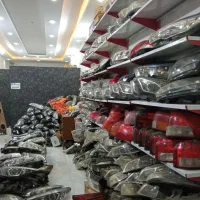 کارگر  ساده مرد جهت کار چراغ سازی خودرو