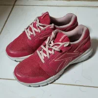 کتونی reebok ریبوک