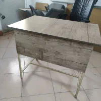میز Mdf با چارچوب فلزی