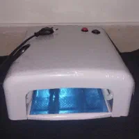 دستگاه یووی ۸۱۸|آرایشی، بهداشتی، درمانی|تهران, دروازه شمیران|دیوار