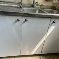 کابینت زیرسینکی با آبچکان و کابینتش