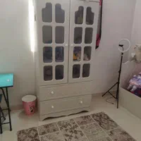 تخت و کمد