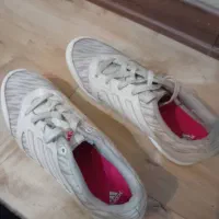 چند جفت کتونی خارجی نو اورجینال|کیف، کفش، کمربند|مشکیندشت, |دیوار