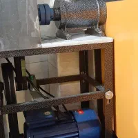 چرخ گوشت صنعتی و میزکار استیل