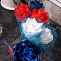 گل رز با ربان