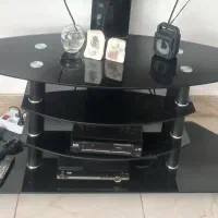 میز تلویزیون شیشه ای