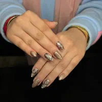 کاشت و ترمیم ناخن