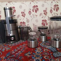 فروش یک دستگاه ابمیوه گیر .و یک دستگاه گاز طرح .