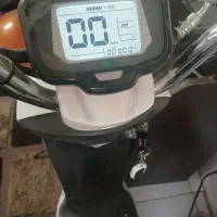 اسکوتر برقی|دوچرخه، اسکیت، اسکوتر|شیراز, قلعه شاهزاده بیگم|دیوار