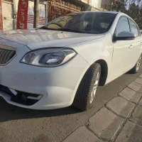 برلیانس ۳۳۰ اتوماتیک تمیز مدل ۹۶