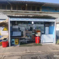 دکه چهار متری در عرض سه و نیم.