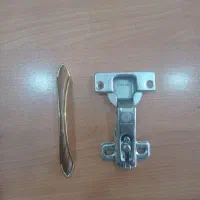 لولا کابینت و دستگیره دست دو