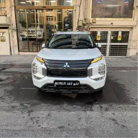 میتسوبیشی اوتلندر ۲۰۲۳hلاین