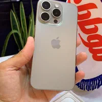 اپل iPhone 15 Pro با حافظهٔ ۲۵۶ گیگابایت