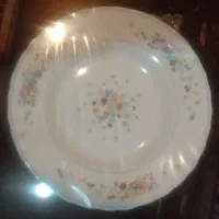 بشقاب خورشت خوری جنس لومینارک مدل ویکتوریافیل نشان