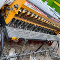 بذرکار و کود کار 21 ردیفه مدل البرز