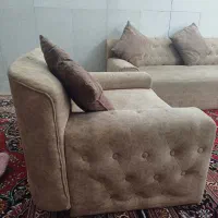 یک دست مبل راحتی ترک|مبلمان خانگی و میز عسلی|قم, زاویه|دیوار