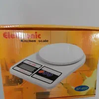 ترازو دیجیتال ۱۰ کیلویی نو