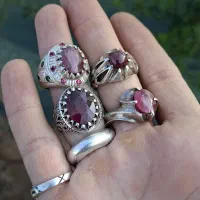 انگشتر نقره یاقوت