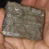 شهاب سنگ و تعدادی سنگ با ارزش قیمت توافقی