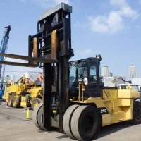 راننده لیفتراک با گواهینامه ویژه