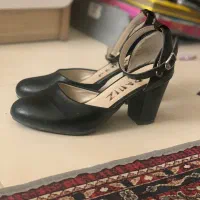 دو عددکفش سایز ۳۷