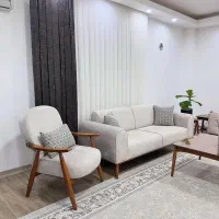 مبل.       بهارنو