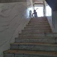 اجاره زیر زمین روی خیابان اصلی