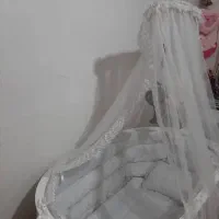 گهواره بچه|تخت و سرویس خواب|فشم, |دیوار