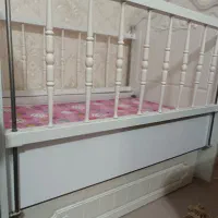 تخت کودک ننو و کشو دار، مناسب تا ۳ سال|تخت و صندلی بچه|تهران, منیریه|دیوار