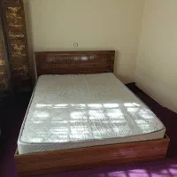 فروش تخت دو نفره و میز نهارخوری ۴ نفره