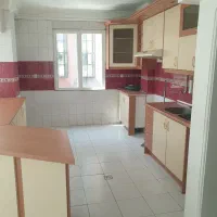 اقدسیه اراج ۸۵ متر ۲ خواب طبقه اول جنوبی + نور