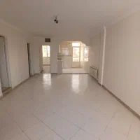 مختاری غربی آپارتمان۶۲متری با آسانسور