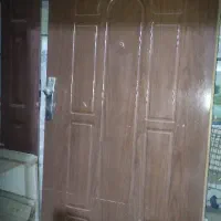 سه عدد صندلی و یک کابینت ام‌دی‌اف و درب دوتکه هال|صندلی و نیمکت|بندر گناوه, |دیوار