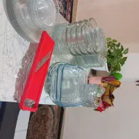 ظروف شیشه یی