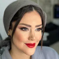 میکاپ و شنیون با تخفیف