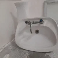 روشویی با شیر آب سالم