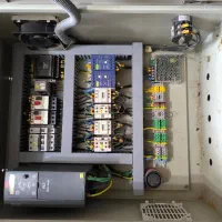 صنایع برق پرشیانا   ساخت انواع تابلو های برق صنعتی|خدمات پیشه و مهارت|مبارکه, |دیوار