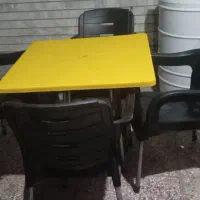 میز وصندلی