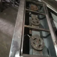 به یک اشپز و یک گارگر ساده نیازمندیم