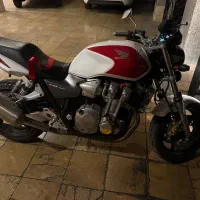cb1300
