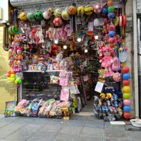 استخدام فروشنده اسباببازی و بازی فکری