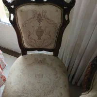 قروش ۴عددصندلی محکم وسالم چوب راش