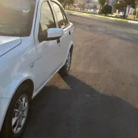 فروش یک دستگاه ساینا مدل ۹۸|خودرو سواری و وانت|اصفهان, بهارستان|دیوار