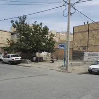 زمین سر نبش با موقعیت تجاری و مسکونی خوب