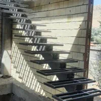 جوشکاری ساخت و نصب پله گرد و درب مدرن|خدمات پیشه و مهارت|میناب, |دیوار